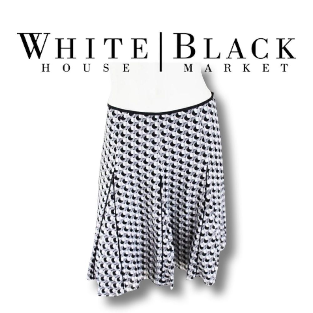 Grey Geo Print Flounce Skirt
Size 6 • NWT
